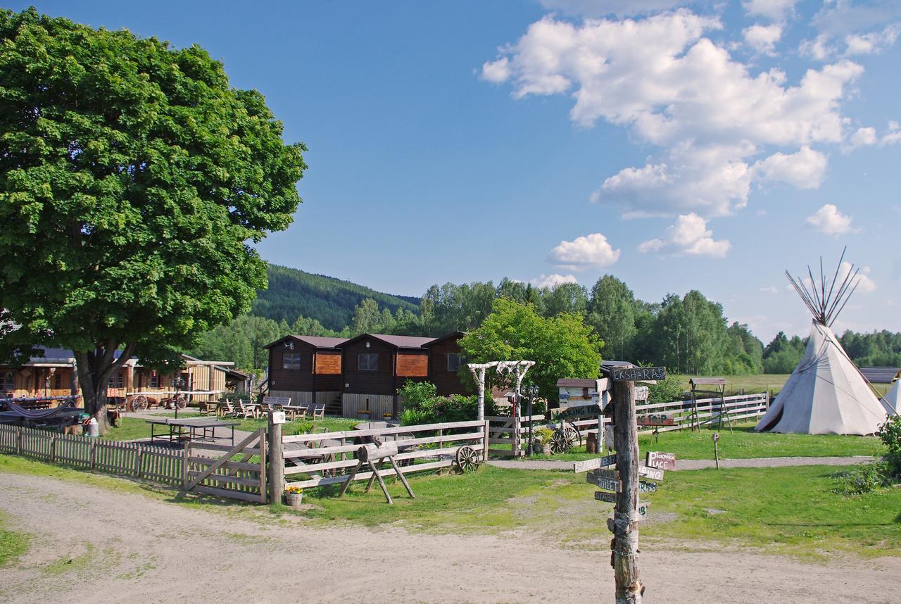 Sun Dance Ranch Bed & Breakfast Ekshärad Екстериор снимка