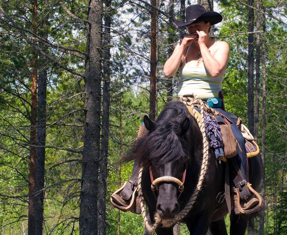 Sun Dance Ranch Bed & Breakfast Ekshärad Екстериор снимка